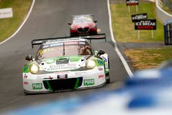 #991 Craft Bamboo Racing Porsche 911 GT3 R: Earl Bamber, Kevin Estre, Laurens Vanthoor