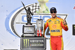 Joey Logano, Team Penske, Ford Fusion Shell Pennzoil celebra