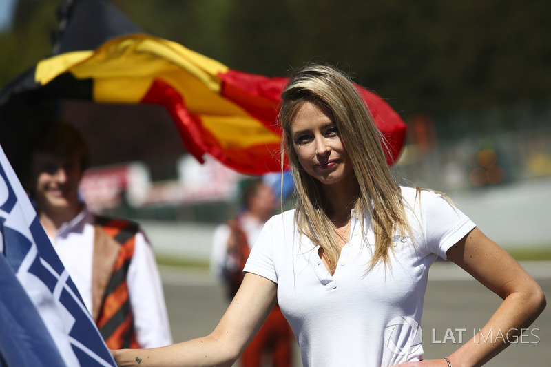 Grid girl