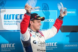 Podium: Ganador, Tom Chilton, Sébastien Loeb Racing, Citroën C-Elysée WTCC