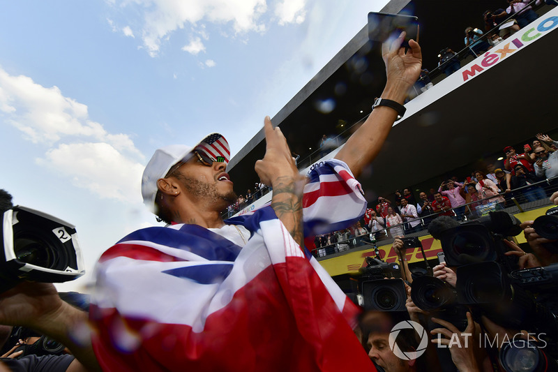 Le Champion du monde 2017 Lewis Hamilton, Mercedes AMG F1