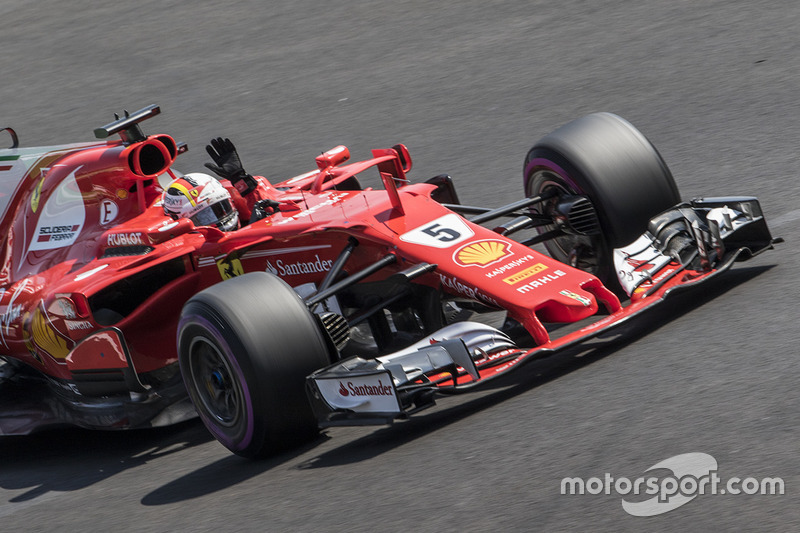 Ganador de la pole Sebastian Vettel, Ferrari SF70H