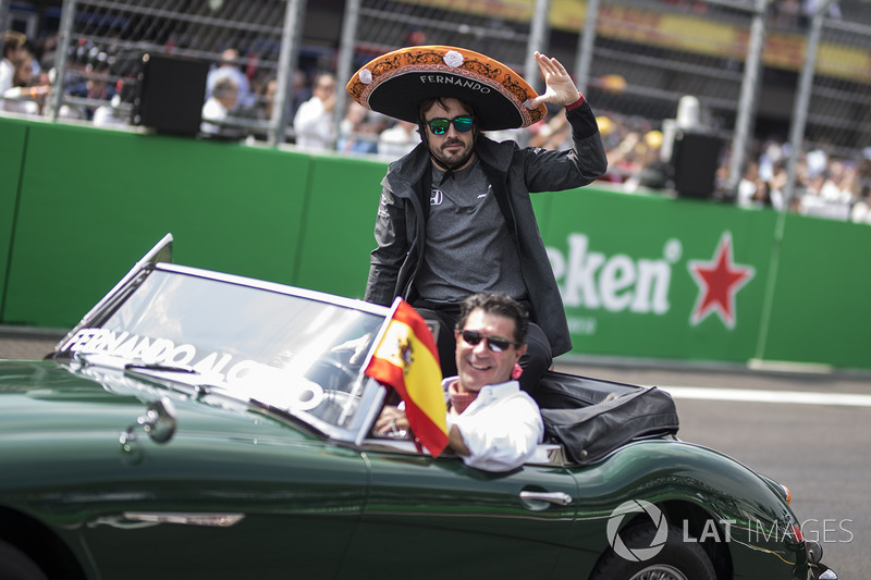 Fernando Alonso, McLaren on the drivers parade