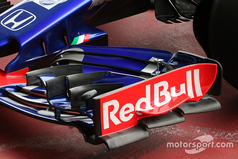 Scuderia Toro Rosso STR13 voorvleugel detail