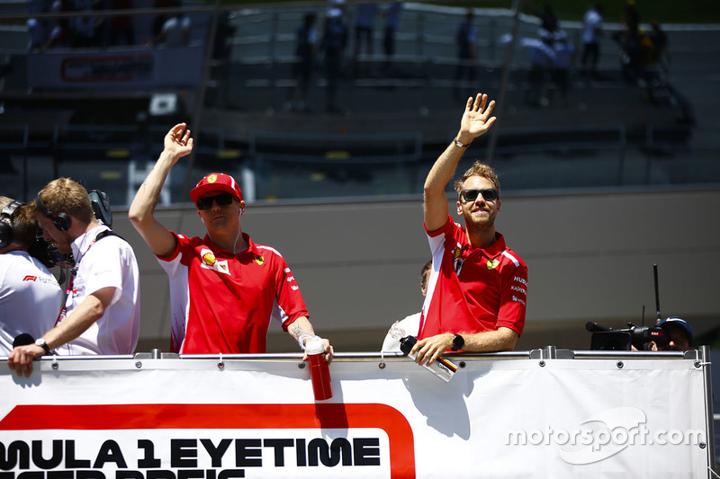 Kimi Raikkonen, Ferrari, Sebastian Vettel, Ferrari