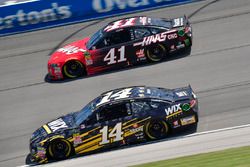 Clint Bowyer, Stewart-Haas Racing, Chevrolet Camaro WIX Filters, Kurt Busch, Stewart-Haas Racing, Ford Fusion Haas Automation