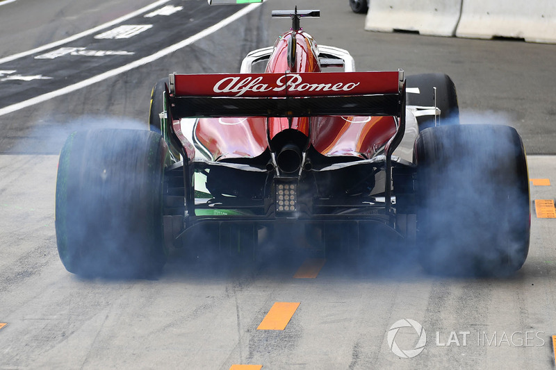 Marcus Ericsson, Sauber C37 tyre smoke