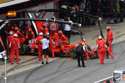 Сход: Кими Райкконен, Ferrari SF71H