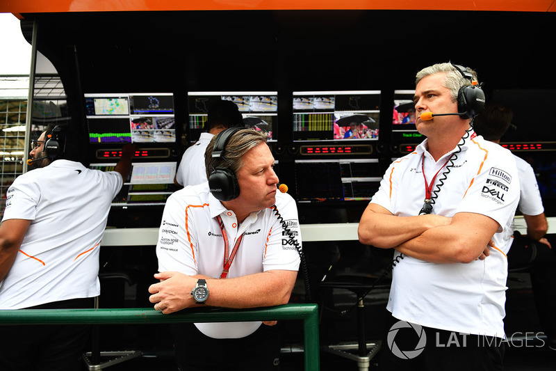Zak Brown, McLaren Racing CEO, Gil De Ferran, McLaren Sporting Director