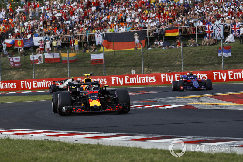 RED BULL - Max Verstappen e Pierre Gasly
