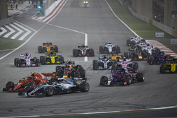 Валттери Боттас, Mercedes AMG F1 W09, Кими Райкконен, Ferrari SF71H, Пьер Гасли, Scuderia Toro Rosso