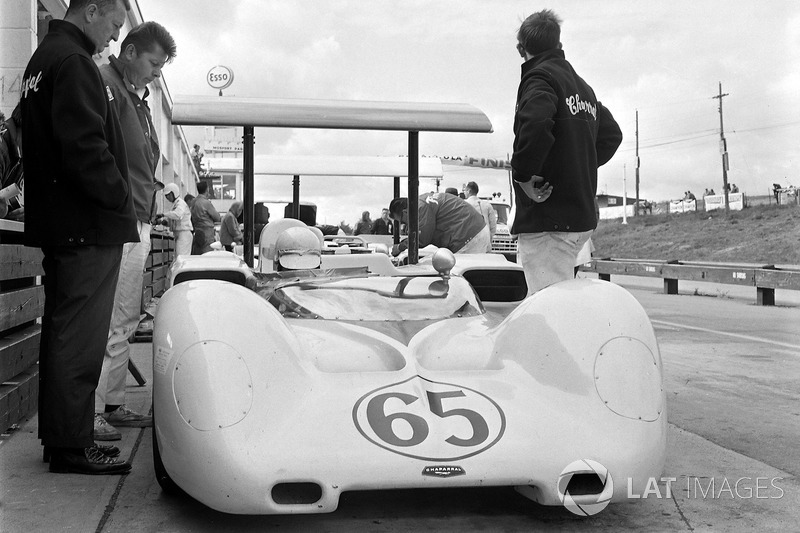 Phil Hill, Chaparral 2E Chevrolet