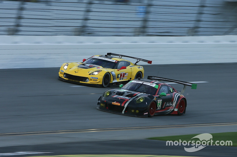 #73 Park Place Motorsports Porsche GT3 R: Patrick Lindsey, Jörg Bergmeister, Tim Pappas, #3 Corvette Racing Chevrolet Corvette C7.R: Antonio Garcia, Jan Magnussen, Mike Rockenfeller