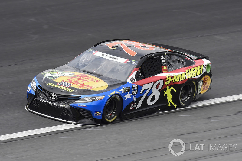 15. Martin Truex Jr., Furniture Row Racing, Toyota Camry Bass Pro Shops/5-hour ENERGY