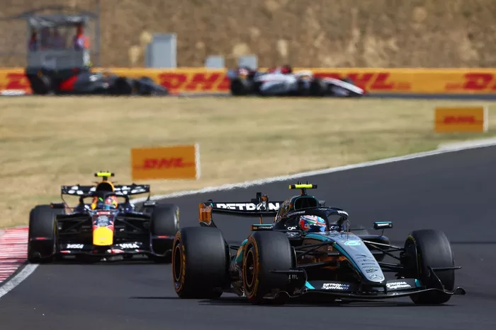 Andrea Kimi Antonelli, Mercedes, Isack Hadjar, Red Bull Racing