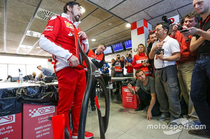 Alberto Antonini com a proteção Halo