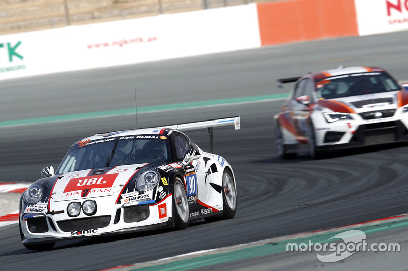 #90 MRS GT-Racing, Porsche 991 Cup: Olivier Baharian, Manuel Nicolaidis, Ilya Melnikov