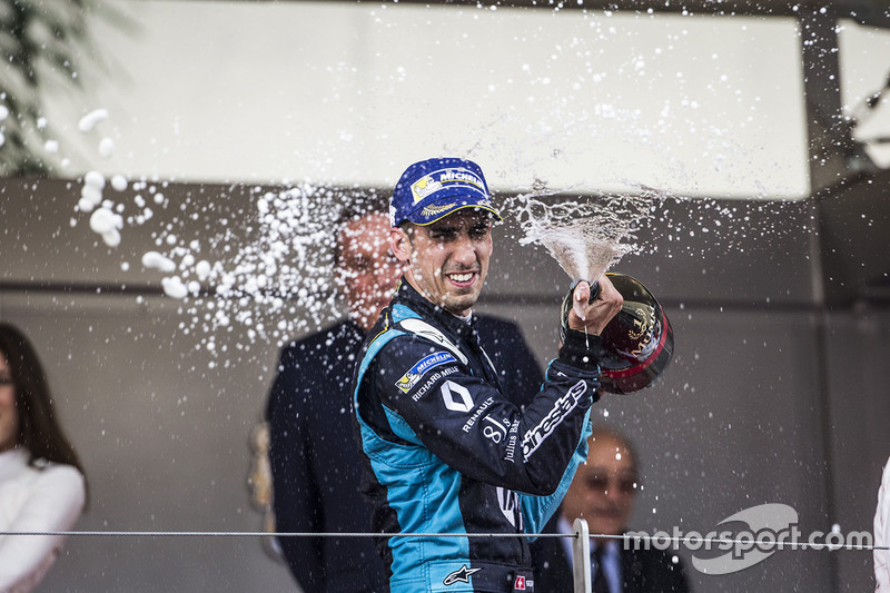 Podio: ganador de la carrera Sébastien Buemi, Renault e.Dams
