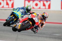 Dani Pedrosa, Repsol Honda Team; Andrea Iannone, Team Suzuki MotoGP