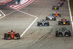 Sebastian Vettel, Ferrari SF70H, Valtteri Bottas, Mercedes F1 W08, Lewis Hamilton, Mercedes F1 W08, Daniel Ricciardo, Red Bull Racing RB13, Felipe Massa, Williams FW40