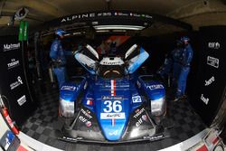 #36 Signatech Alpine A470 Gibson: Gustavo Menezes, Romain Dumas, Matt Rao