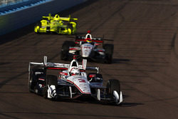 Helio Castroneves, Team Penske Chevrolet, Sébastien Bourdais, Dale Coyne Racing Honda