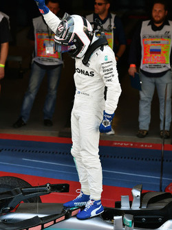 Race winner Valtteri Bottas, Mercedes AMG F1