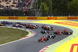 Sebastian Vettel, Ferrari SF70H, Lewis Hamilton, Mercedes AMG F1 W08, Valtteri Bottas, Mercedes AMG