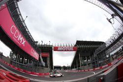 #2 Porsche Team Porsche 919 Hybrid: Timo Bernhard, Earl Bamber, Brendon Hartley