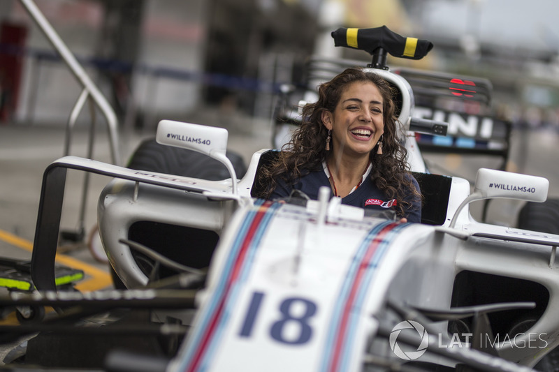 Giselle Zarur, Canal F1 Latin America Reporter in the Williams FW40