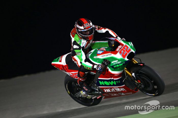 Sam Lowes con la RS-GP del equipo Aprilia Racing Team Gresini en Qatar