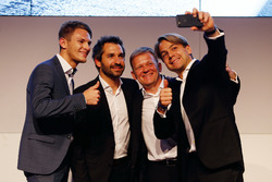 Marco Wittmann, Timo Glock, Stefan Reinhold, teambaas BMW Team RMG, en Augusto Farfus