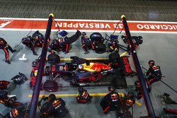 Daniel Ricciardo, Red Bull Racing RB13 au stand