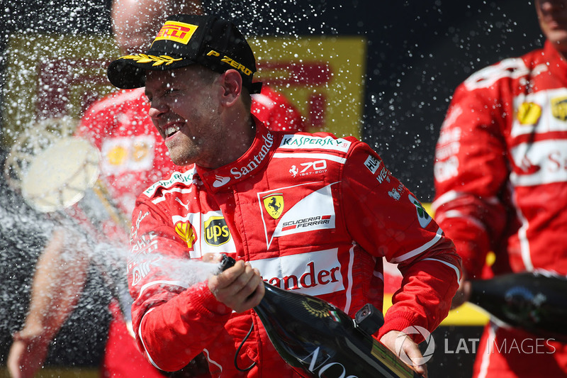 Podium: race winner Sebastian Vettel, Ferrari