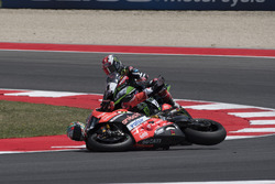 Chaz Davies, Ducati Team, crash