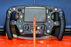 Il volante della McLaren MCL32