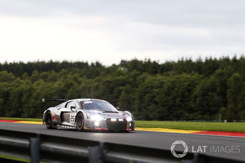 #25 Audi Sport Team Sainteloc Racing Audi R8 LMS: Markus Winkelhock, Christopher Haase, Jules Gounon