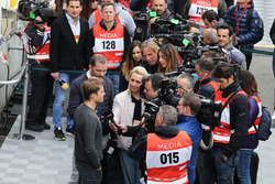 Nico Rosberg with the media