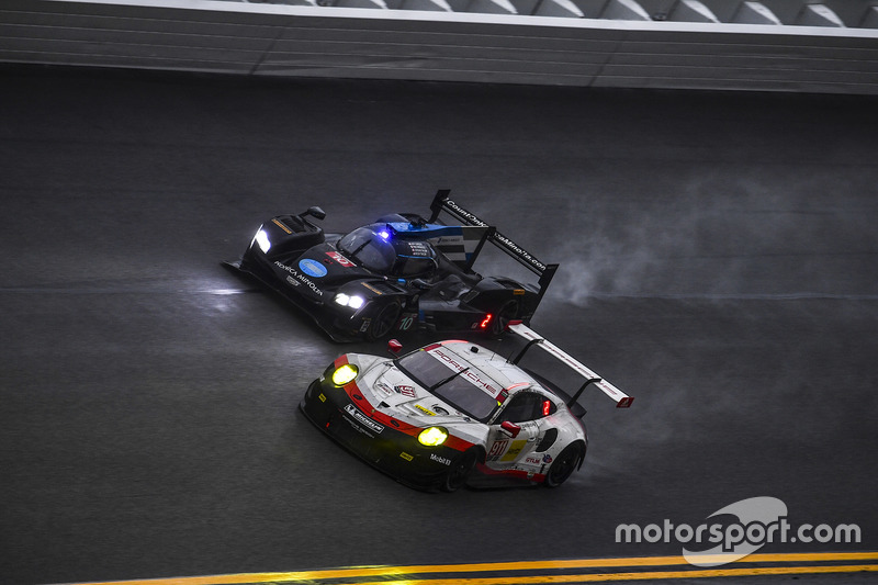 #911 Porsche Team North America Porsche 911 RSR: Patrick Pilet, Dirk Werner, Frederic Wakowiecki