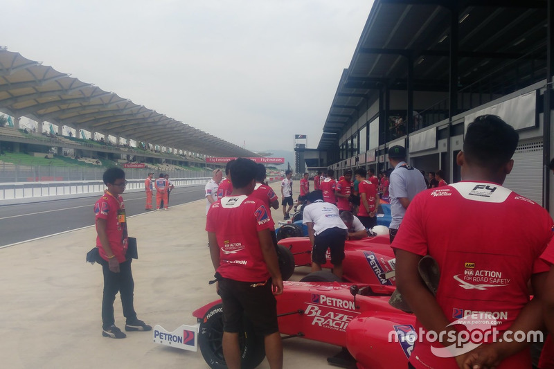 Barisan peserta Formula 4 SEA