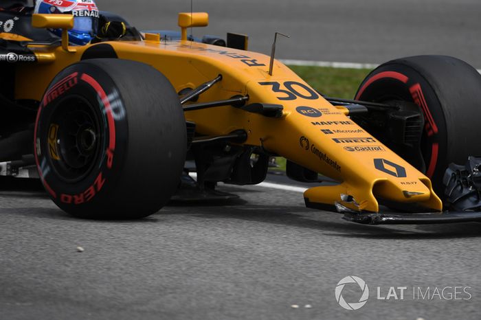 Alerón delantero del Renault de Jolyon Palmer roto en FP3