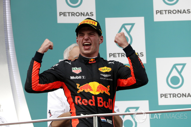 Подиум: победитель Макс Ферстаппен, Red Bull Racing