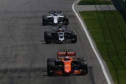 Stoffel Vandoorne, McLaren MCL32