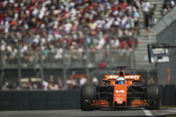 Fernando Alonso, McLaren MCL32