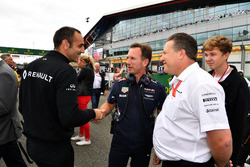 Cyril Abiteboul, Renault Sport F1 Managing Director, Dr Helmut Marko, Red Bull Motorsport Consultant, Christian Horner, Red Bull Racing Team Principal and Zak Brown, McLaren Executive Director