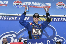 Ganador de la carrera Kyle Busch, Joe Gibbs Racing Toyota
