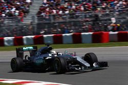 Lewis Hamilton, Mercedes AMG F1 W07 Hybrid