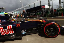 Carlos Sainz Jr., Scuderia Toro Rosso STR11