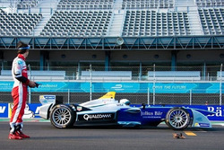 Bruno Senna, Scott Speed, Drone vs Formula E