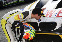 #99 Rowe Racing, BMW M6 GT3: Alexander Sims celebran